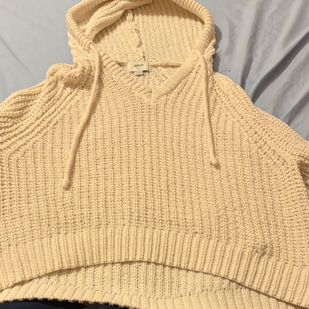 Aerie Cream V-Neck Hooded Sweater
